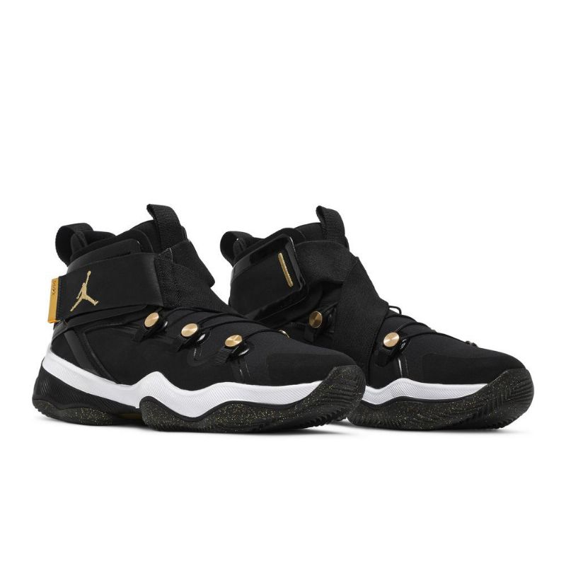 Air Jordan 23 Ajnt 23 Mustavalkokultaiset Miesten Kengät