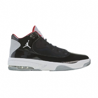 Air Jordan Max Aura 2 Musta Harmaa Punainen Valkoinen Miesten Kengät