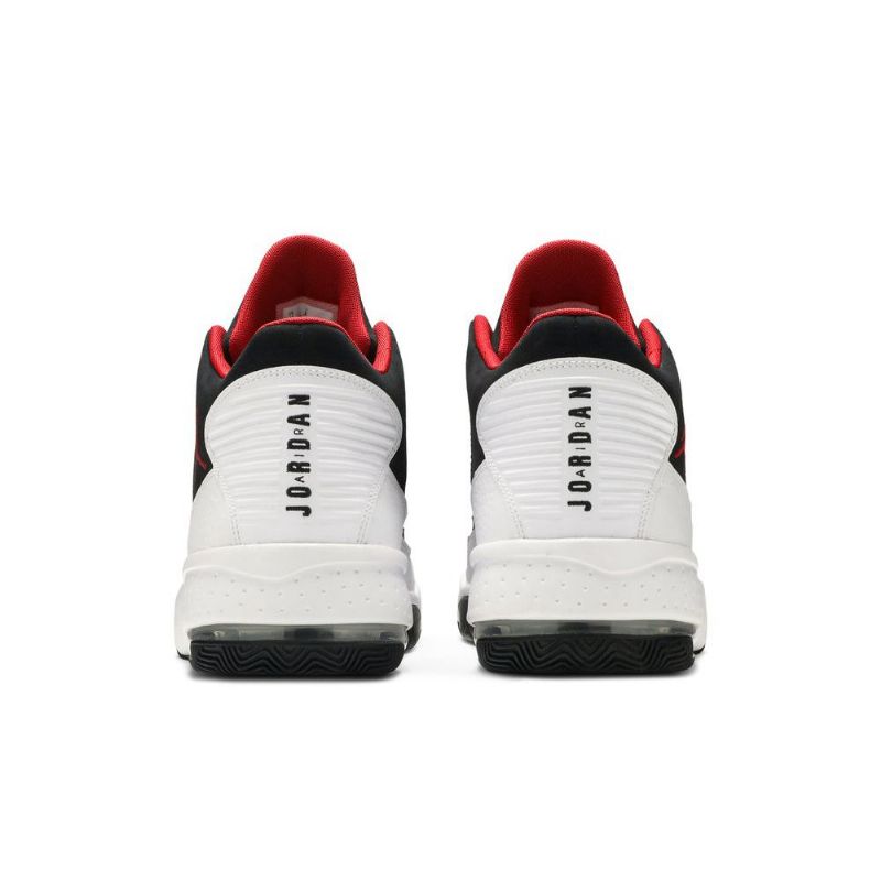 Air Jordan Max Aura 2 Valkoiset Punaiset Mustat Miesten Kengät