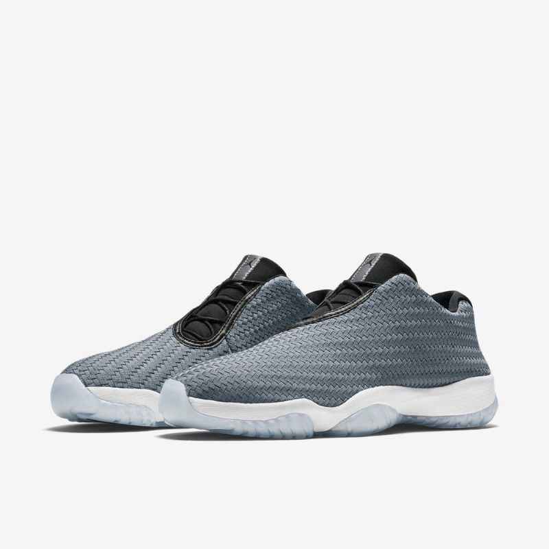 Air Jordan Future Matalanharmaat Mustavalkoiset Miesten Kengät