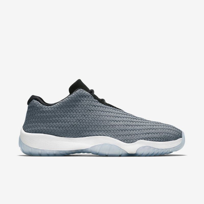 Air Jordan Future Matalanharmaat Mustavalkoiset Miesten Kengät
