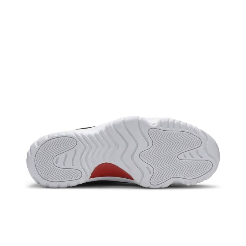 Air Jordan Future Matalat Mustat Punaiset Valkoiset Miesten Kengät