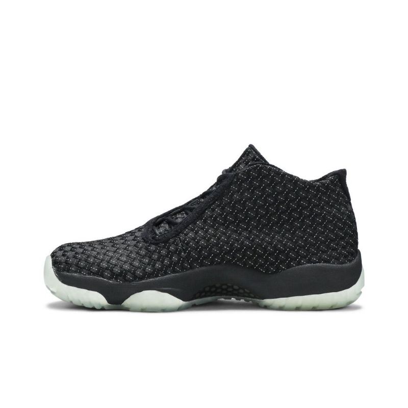 Air Jordan Future Premium Mustavalkoiset Miesten Kengät