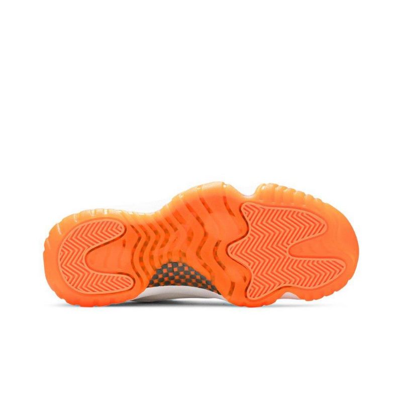 Air Jordan 11 Retro Matalavalkoinen Oranssi Naisten Kengät