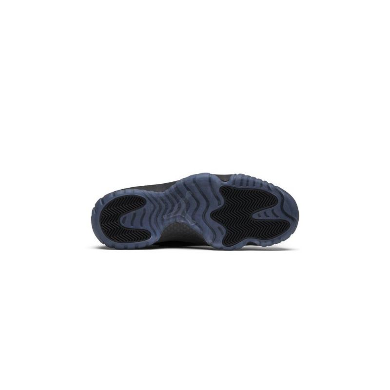 Air Jordan 11 Retro Mustat Miesten Kengät