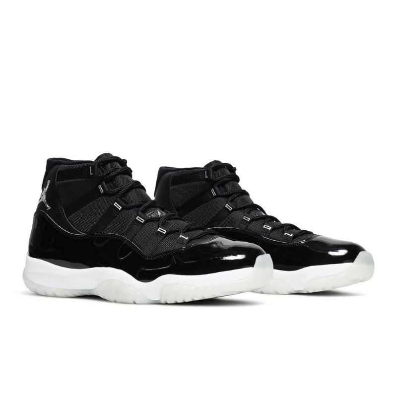 Air Jordan 11 Retro Mustavalkoinen Hopea Miesten Kengät