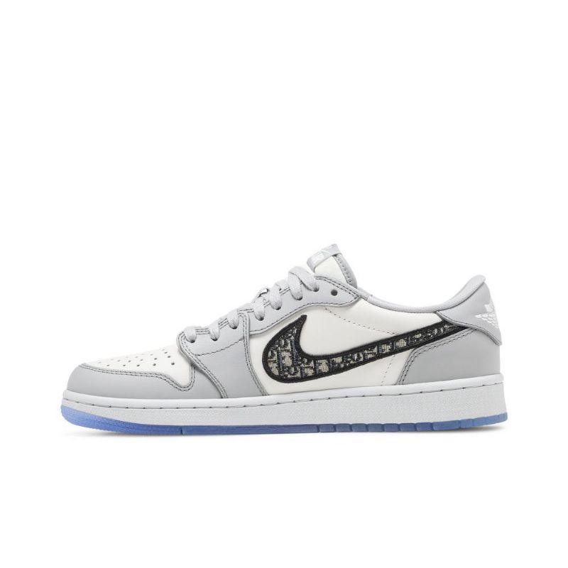 Air Jordan 1 Dior Matala Harmaa Valkoinen Musta Miesten Kengät