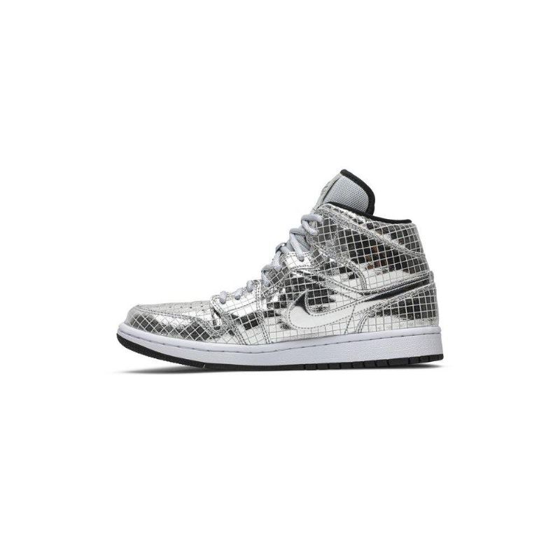 Air Jordan 1 Keskihopeavalkoiset Naisten Kengät