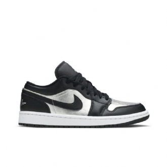 Air Jordan 1 Low Se Musta Hopea Valkoinen Naisten Kengät