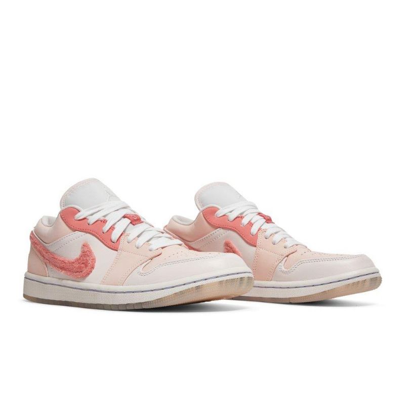 Air Jordan 1 Low Se Vaaleanpunaiset Naisten Kengät