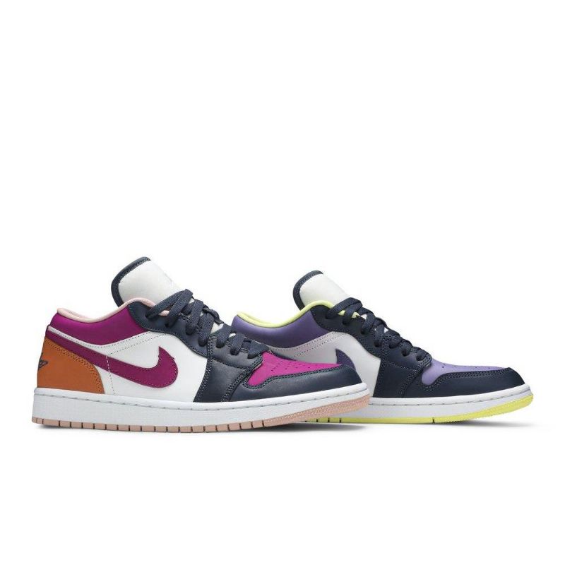 Air Jordan 1 Low Se Valkoiset Mustat Moniväriset Naisten Kengät