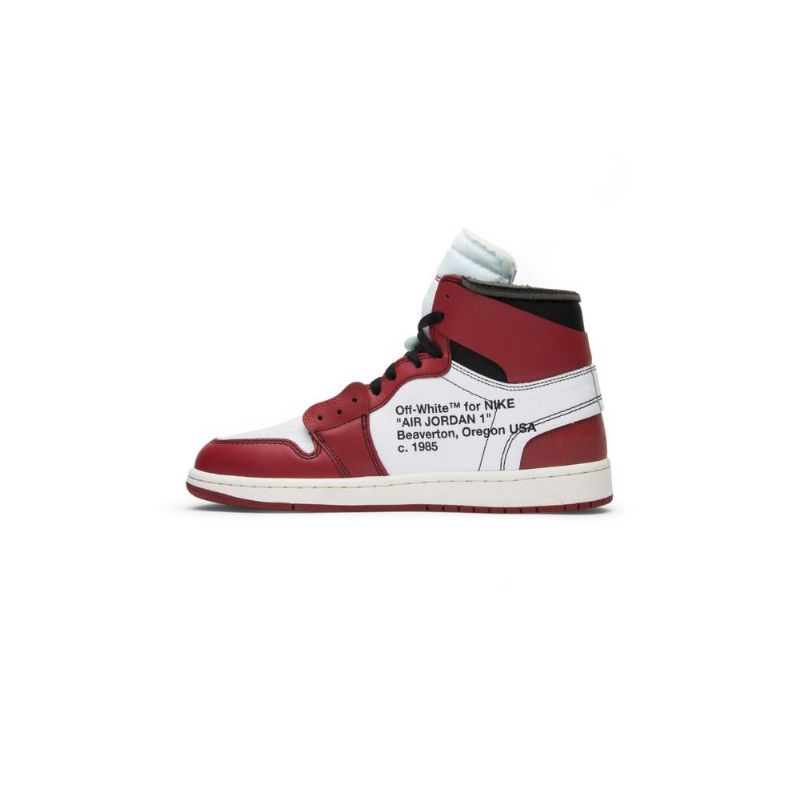Air Jordan 1 Luonnonvalkoiset Retro Korkeat Valkoiset Musta Punaiset Miesten Kengät