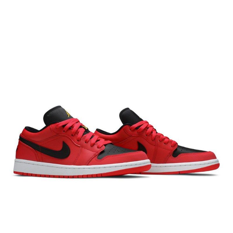 Air Jordan 1 Matala Punainen Musta Valkoinen Naisten Kengät