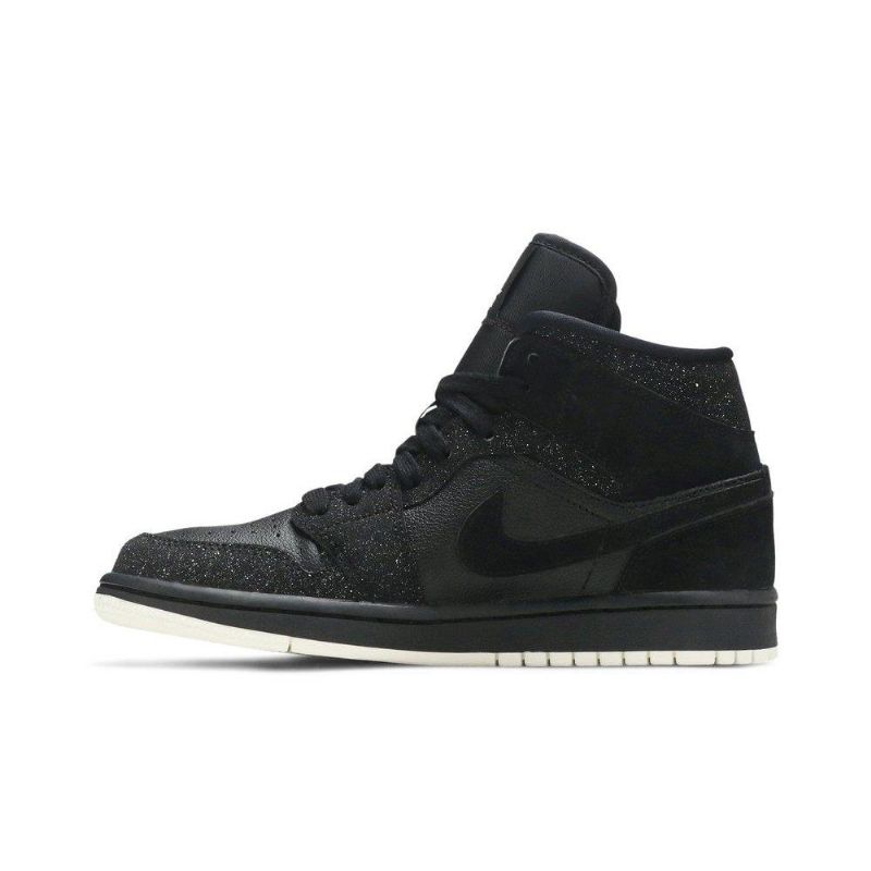 Air Jordan 1 Mid Musta Valkoinen Naisten Kengät