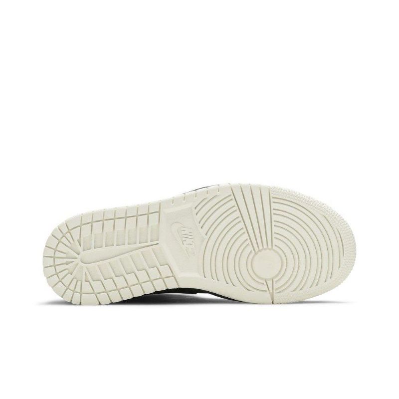 Air Jordan 1 Mid Musta Valkoinen Naisten Kengät