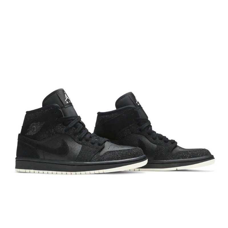 Air Jordan 1 Mid Musta Valkoinen Naisten Kengät