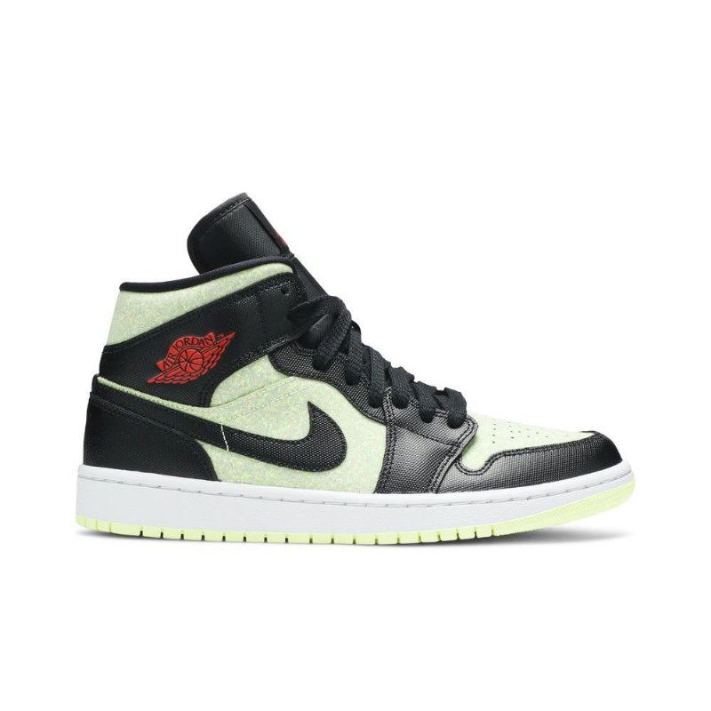 Air Jordan 1 Mid Se Musta Vihreä Punainen Naisten Kengät