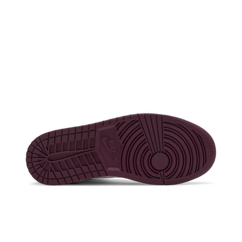 Air Jordan 1 Retro High Og Bordeaux Valkoiset Hopeat Miesten Kengät