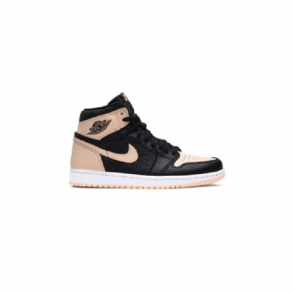 Air Jordan 1 Retro High Og Musta Vaaleanpunainen Valkoinen Miesten Kengät