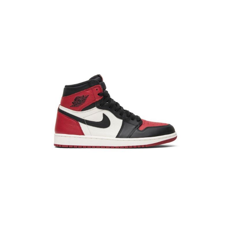 Air Jordan 1 Retro Korkeat Ja Punaiset Valkoiset Mustat Miesten Kengät