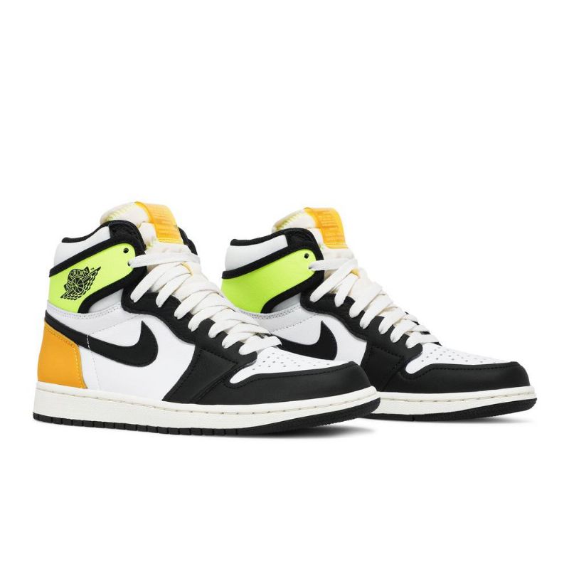 Air Jordan 1 Retro Korkeat Ja Valkoiset Mustat Vihreät Kultaiset Miesten Kengät