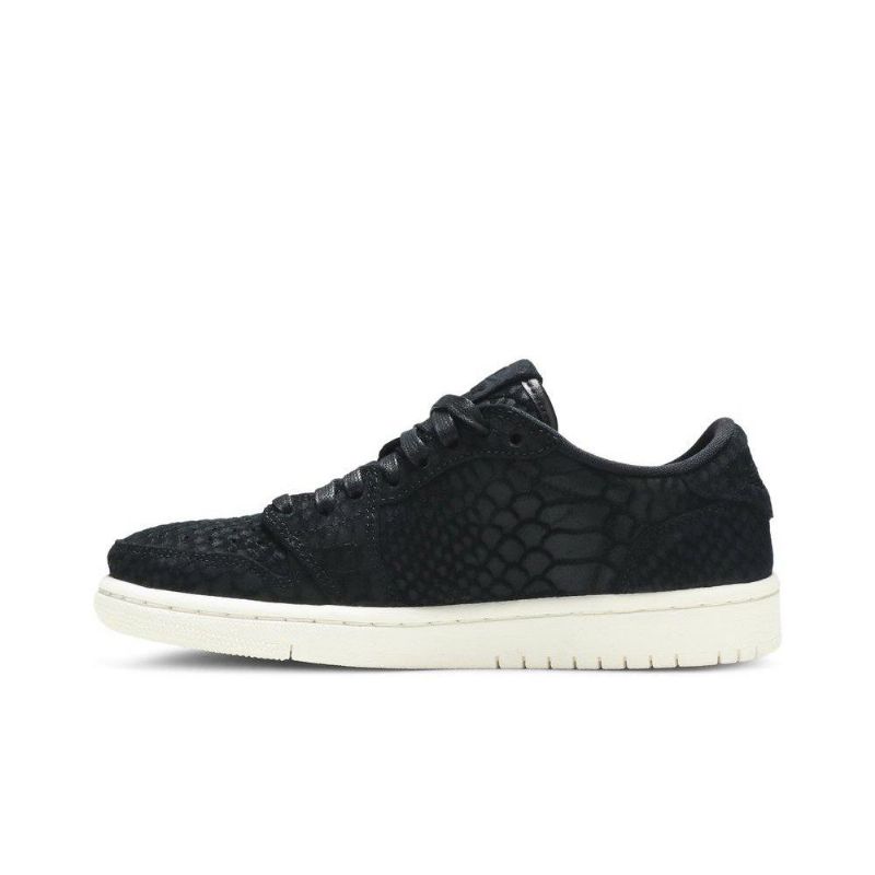 Air Jordan 1 Retro Matalat Mustavalkoiset Naisten Kengät